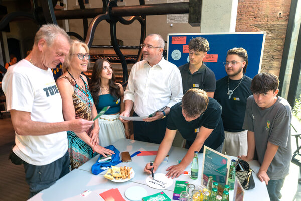 Fabrik der Fäden Tag der Sachsen Ideenaustausch